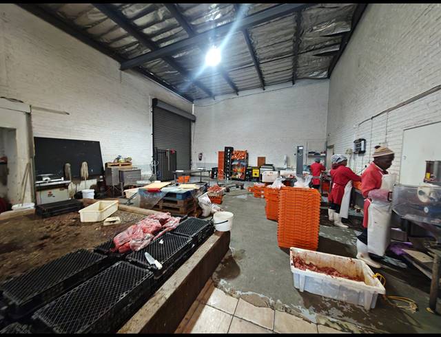 201M² WAREHOUSE FOR SALE IN CITY DEEP